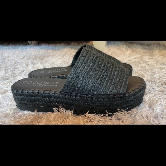 Coconuts by Matisse (sandals) - Picture 2 of 2